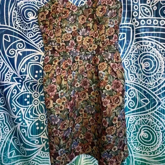 BCBG adorable flower sundress - Picture 2 of 8